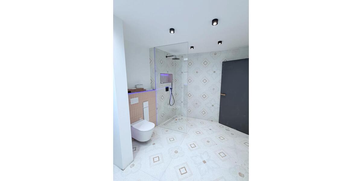 Terrassenwohnung Düsseldorf Pempelfort - 3 Zimmer, 118 m&sup2;, 2.800&euro; | Angebot:26250323