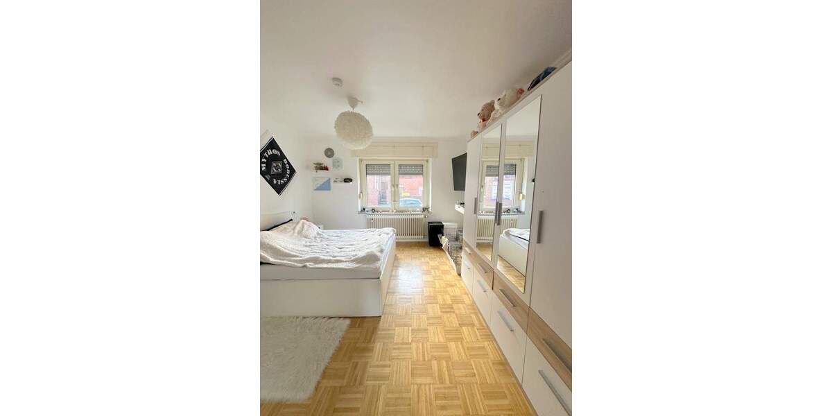 Mehrfamilienhaus, Wohnhaus Mönchengladbach Giesenkirchen - 7 Zimmer, 160 m&sup2;, 315.000&euro; | Angebot:25743274