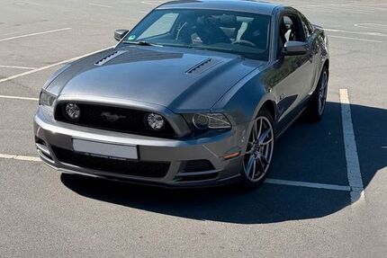 Ford Mustang 63.000 km 22.300 &euro; Dusseldorf 40479