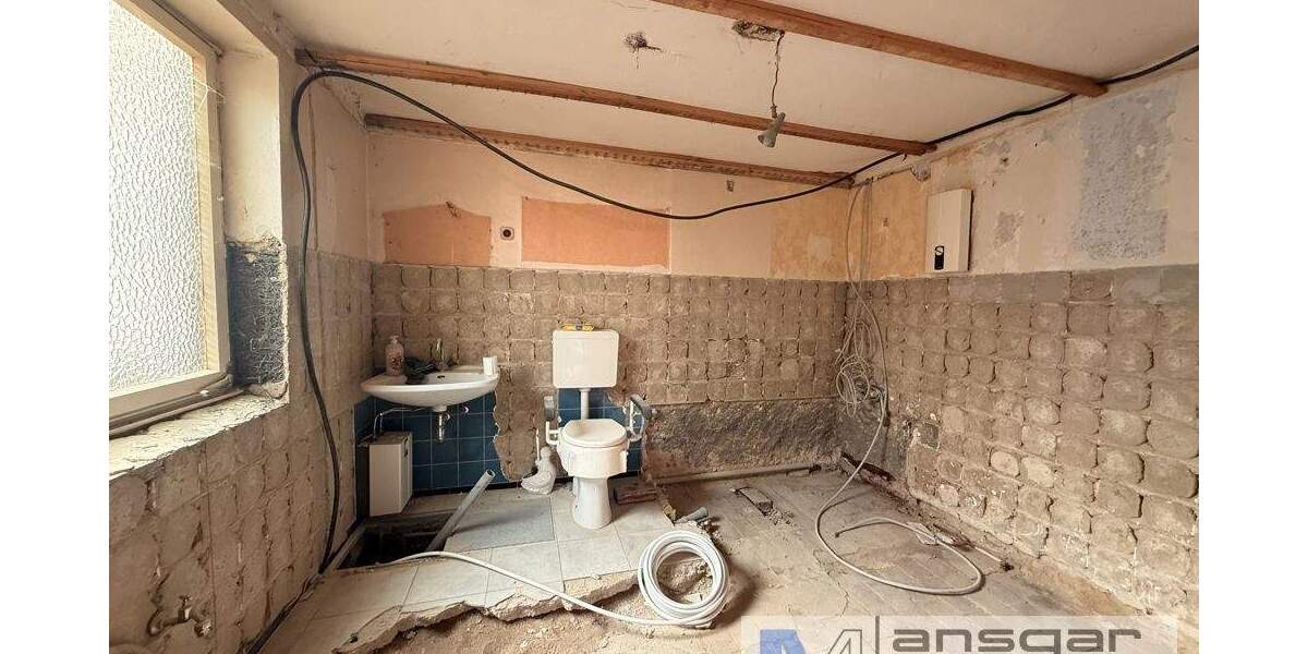 Einfamilienhaus Mönchengladbach / Giesenkirchen Giesenkirchen - 5 Zimmer, 132 m&sup2;, 249.000&euro; | Angebot:25726252