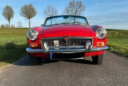 MG B 64.000 km 22.500 &euro; Hilden 40724