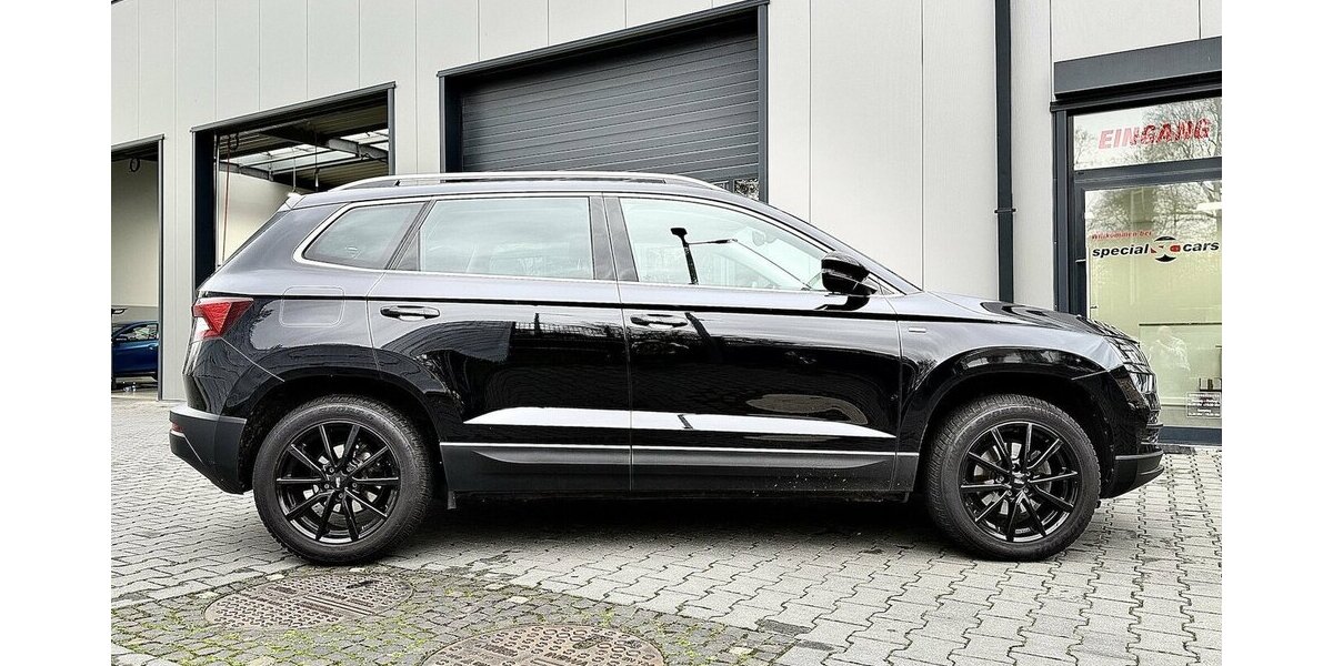 Skoda Karoq Clever/ Kamera / Virtual Cockpit / Keyless 36.000 km 24.890 &euro; Mönchengladbach 41066