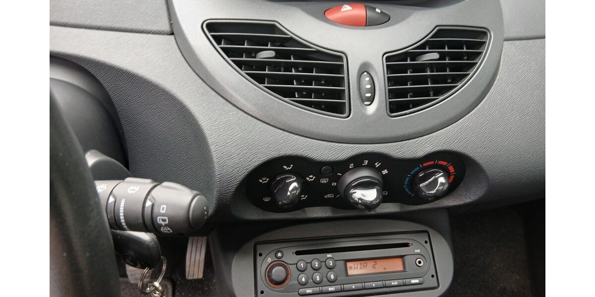 Renault Twingo 78.300 km 4.500 &euro; Krefeld 47798