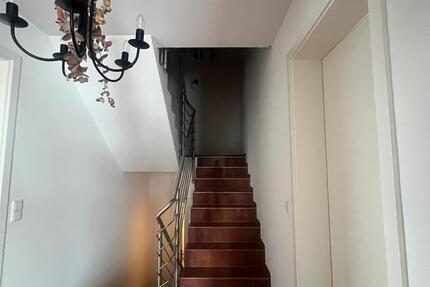 Wohnung Mönchengladbach Süd - 3 Zimmer, 90 m&sup2;, 1.460&euro; | Angebot:25395138