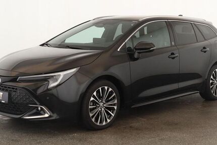 Toyota Corolla 40.200 km 25.884 &euro; Düsseldorf 40233