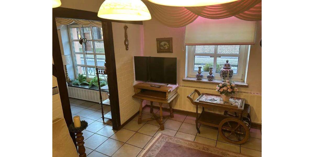 Bauernhaus, Landhaus Schwalmtal Vogelsrath - 8 Zimmer, 220 m&sup2;, 440.000&euro; | Angebot:25684705