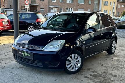 Ford Fiesta 124.550 km 2.590 &euro; Mönchengladbach 41238