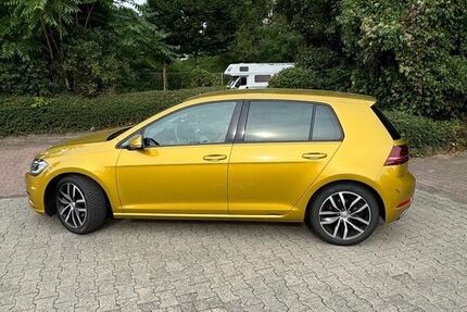 VW Golf 112.000 km 14.599 &euro; Düsseldorf 40472