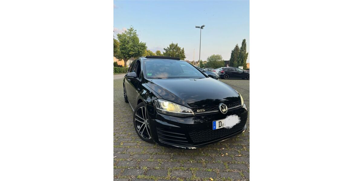 VW Golf 137.500 km 15.300 &euro; Düsseldorf 40597