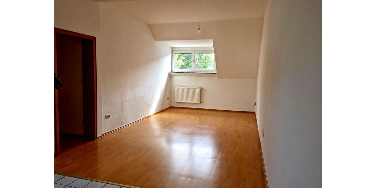 Dachgeschoßwohnung Mönchengladbach Ost - 2 Zimmer, 53 m&sup2;, 520&euro; | Angebot:25366374