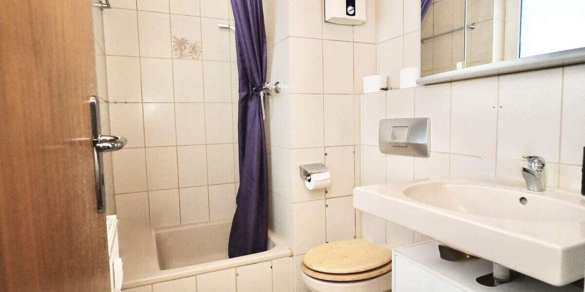 Etagenwohnung Neuss Rosellen - 4 Zimmer, 96 m&sup2;, 269.000&euro; | Angebot:25687337