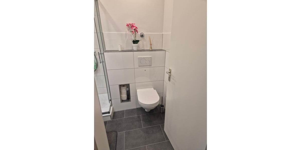 Etagenwohnung Düsseldorf Stadtbezirk 9 - 1 Zimmer, 38 m&sup2;, 700&euro; | Angebot:25239867