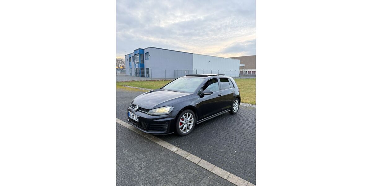 VW Golf 205.000 km 13.500 &euro; Mönchengladbach 41063