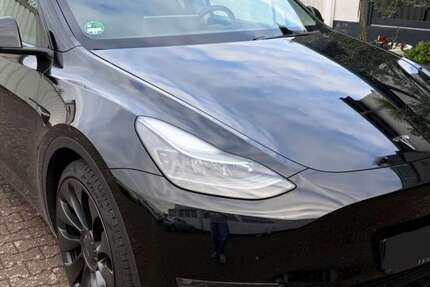 Tesla Model Y 109.589 km 33.950 &euro; Kaarst 41564