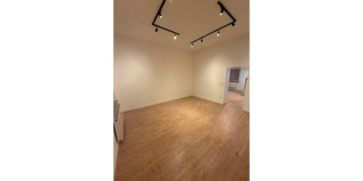Etagenwohnung Mönchengladbach Stadtmitte - 2 Zimmer, 73 m&sup2;, 890&euro; | Angebot:26188729