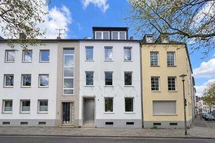 Haus Mönchengladbach - 7 Zimmer, 165 m&sup2;, 531.200&euro; | Angebot:26199606