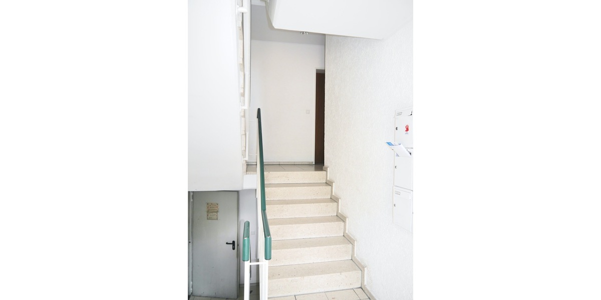 NE-Stadionviertel, ruhige kompl. Renov. 2 Zi. ETW, KDB, Balkon, Carport, Keller - Erdgeschoßwohnung Neuss Augustinusviertel | Angebot:27350485