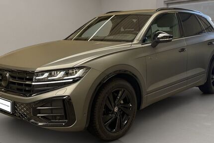 VW Touareg 17.428 km 68.987 &euro; Krefeld 47805