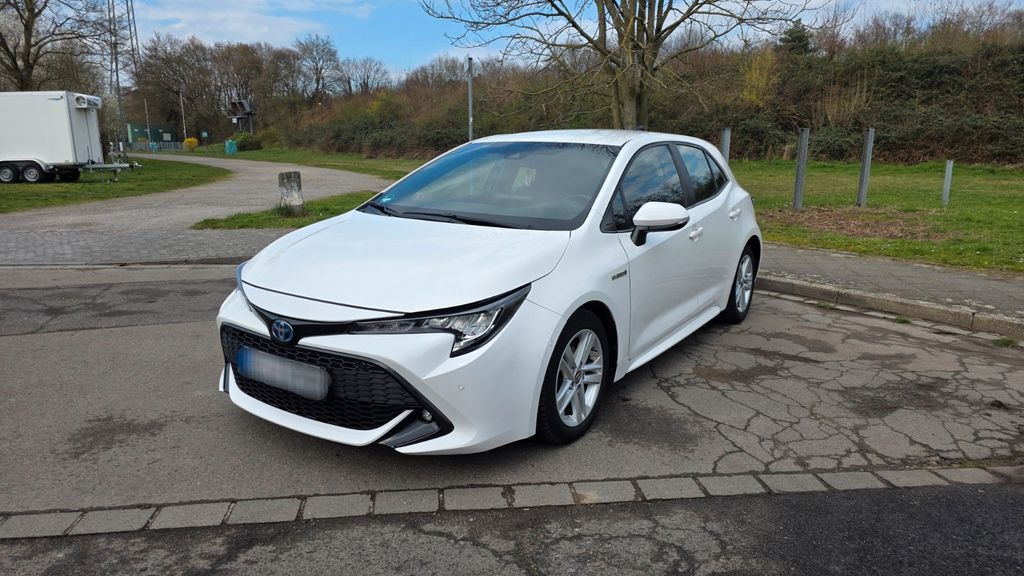 Toyota Corolla 88.000 km 15.470 &euro; Düsseldorf 40589