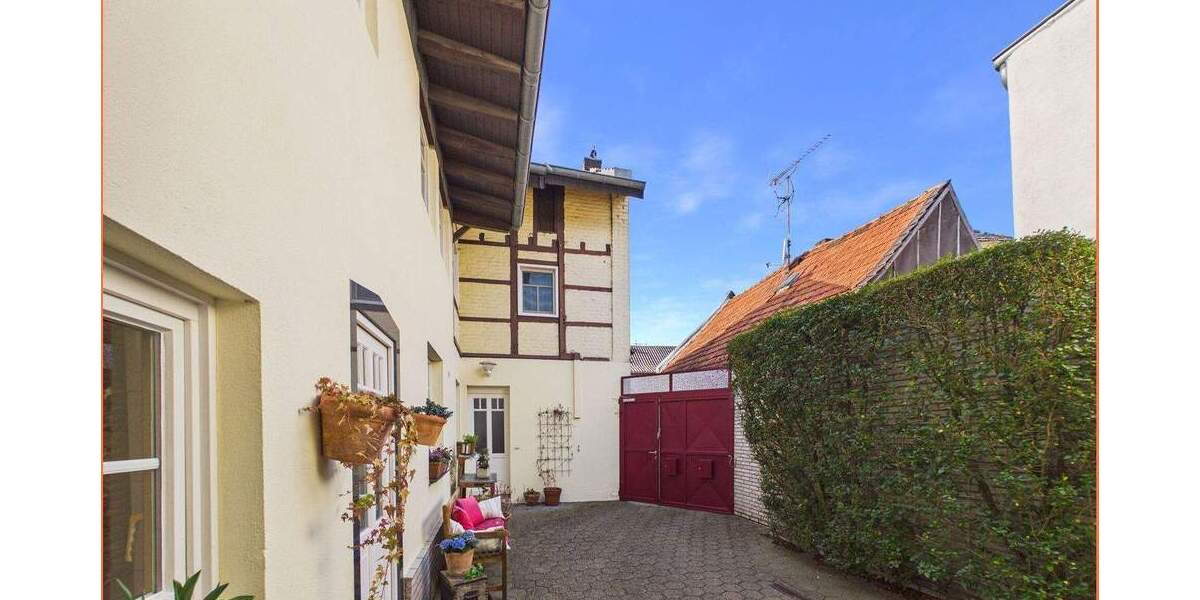 Mehrfamilienhaus, Wohnhaus Hückelhoven / Brachelen Brachelen - 7 Zimmer, 186 m&sup2;, 279.000&euro; | Angebot:25876977