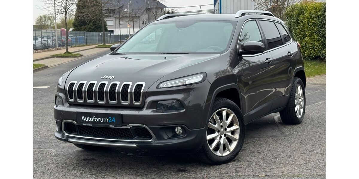 Jeep Cherokee 200.000 km 8.899 &euro; Jülich 52428