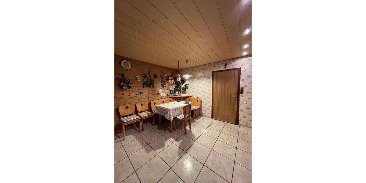 Einfamilienhaus Linnich - 6 Zimmer, 150 m&sup2;, 159.000&euro; | Angebot:25873083