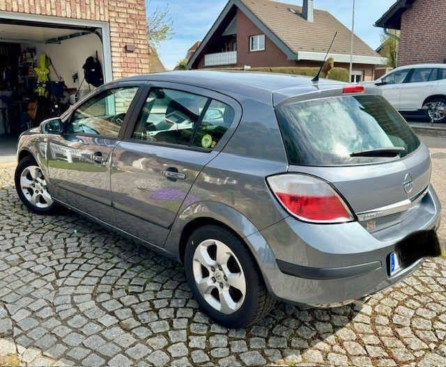 Opel Astra 127.509 km 2.100 &euro; Bedburg 50181