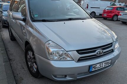 Kia Carnival 196.500 km 3.900 &euro; Mönchengladbach 41068