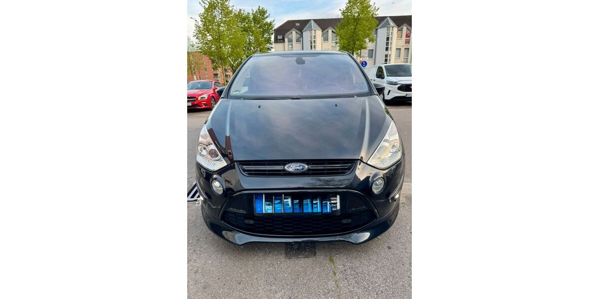 Ford S-Max 202.132 km 12.000 &euro; Düsseldorf 40211