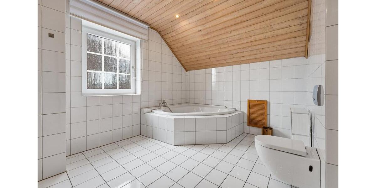 Einfamilienhaus Bergheim - 5 Zimmer, 165 m&sup2;, 685.000&euro; | Angebot:26891935