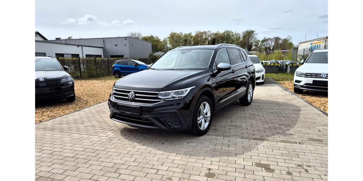 VW Tiguan Allspace 28.000 km 35.899 &euro; Bedburg 50181