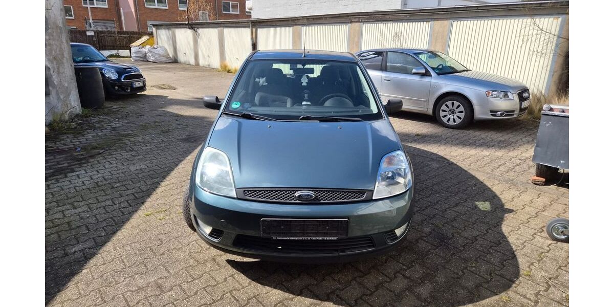 Ford Fiesta 167.000 km 1.300 &euro; Düsseldorf 40547