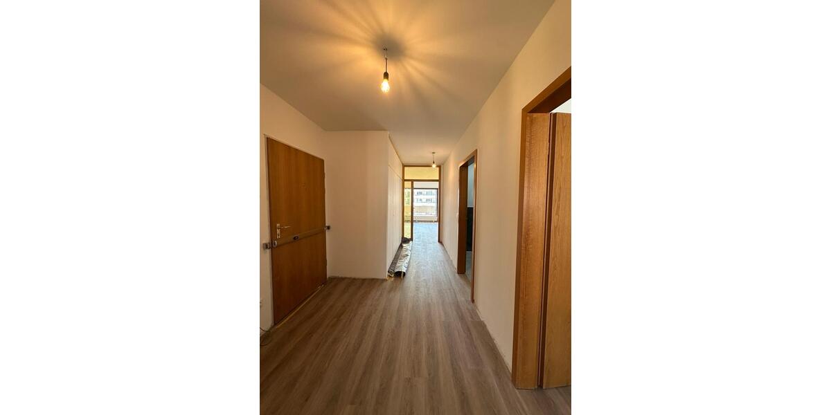 Etagenwohnung Düsseldorf Düsseltal - 2 Zimmer, 68 m&sup2;, 1.400&euro; | Angebot:25957360