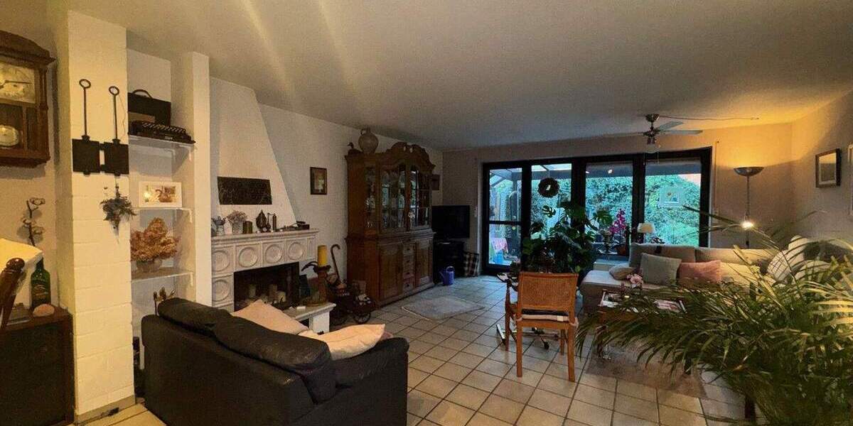 Doppelhaushälfte Krefeld Inrath/Kliedbruch - 4 Zimmer, 126 m&sup2;, 359.000&euro; | Angebot:25697195