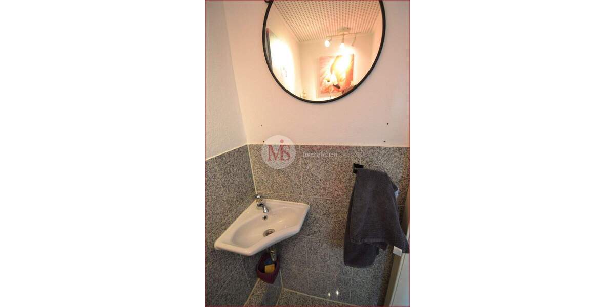 Reihenmittelhaus Neuss Gnadental - 3 Zimmer, 71 m&sup2;, 289.900&euro; | Angebot:25899579