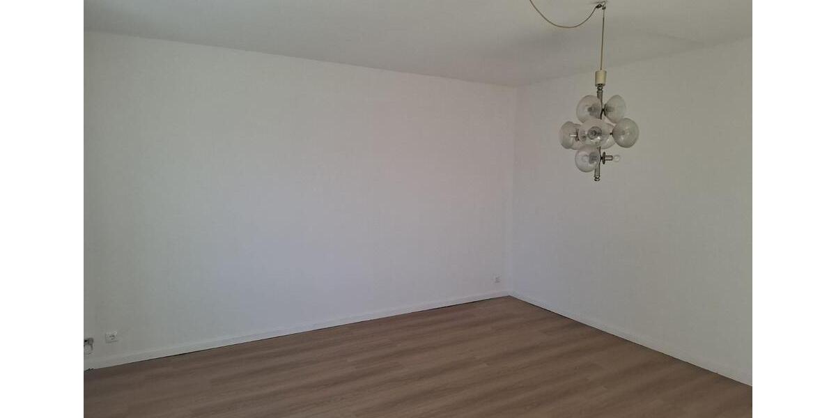 Etagenwohnung Mönchengladbach - 3 Zimmer, 75 m&sup2;, 620&euro; | Angebot:25647860
