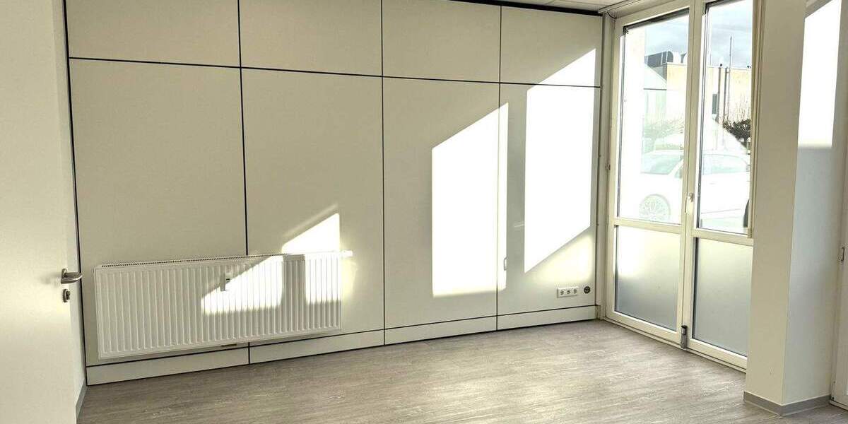 Gewerbeobjekt Willich Münchheide - 3 Zimmer, 65 m&sup2;, 649&euro; | Angebot:25896448