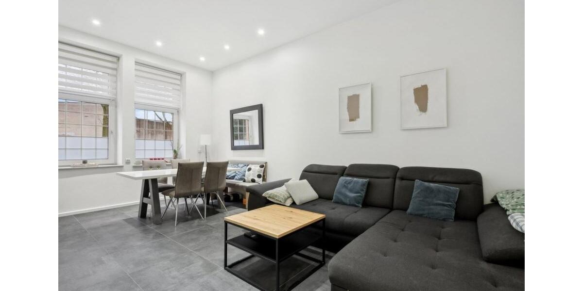 Erdgeschoßwohnung Mönchengladbach Süd - 3.5 Zimmer, 121 m&sup2;, 250.000&euro; | Angebot:24853941