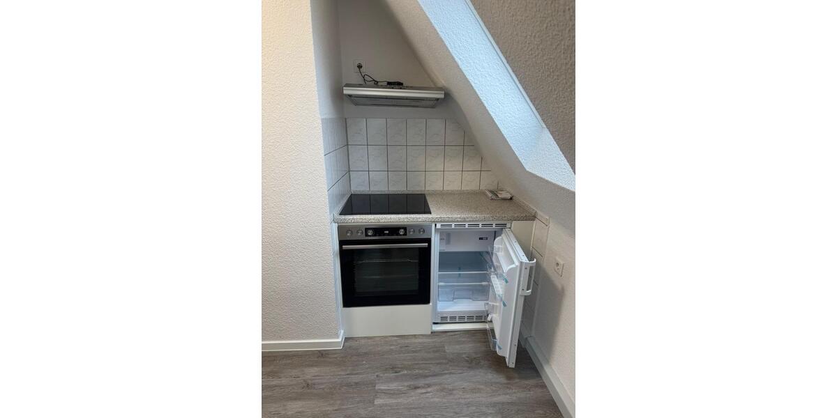 Dachgeschoßwohnung Langenfeld (Rheinland) - 2 Zimmer, 42 m&sup2;, 750&euro; | Angebot:26049841