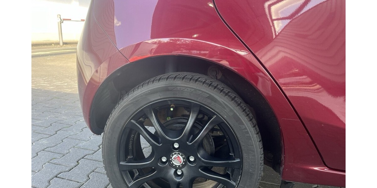 Mazda 2 145.000 km 5.000 &euro; Leverkusen 51373