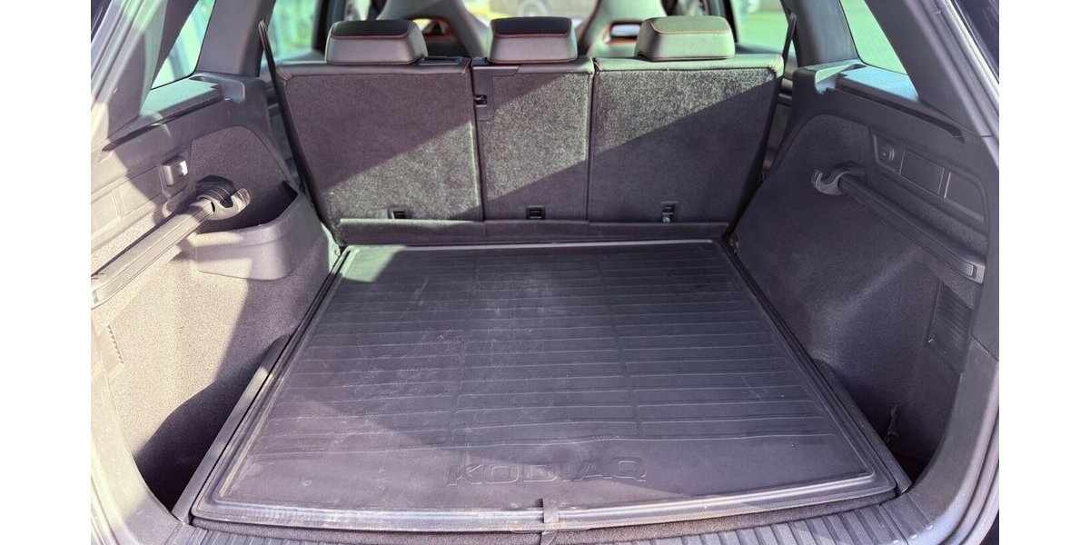 Skoda Kodiaq RS 4x4 / Pano / Alcantara / Kamera 99.900 km 31.890 &euro; Mönchengladbach 41066