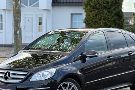 Mercedes-Benz B 170 142.594 km 4.990 &euro; Jülich 52428