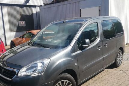 Peugeot Partner Tepee 264.900 km 5.999 &euro; Düsseldorf 40599