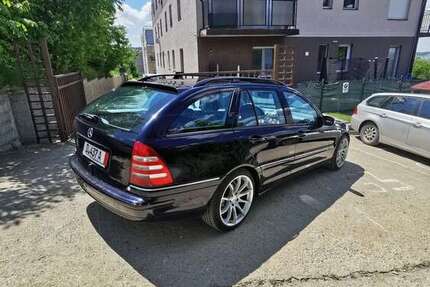 Mercedes-Benz 320 250.000 km 5.000 &euro; Düsseldorf 40472