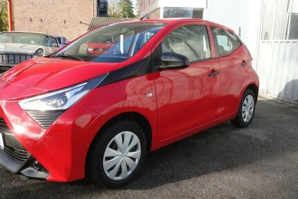Toyota Aygo X x-Business-Paket 53 KW Klima 1.Hd 100.000 km 6.999 &euro; Neuss 41462