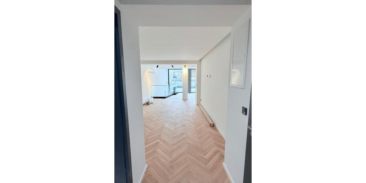 Terrassenwohnung Düsseldorf Pempelfort - 3 Zimmer, 118 m&sup2;, 2.800&euro; | Angebot:26250323
