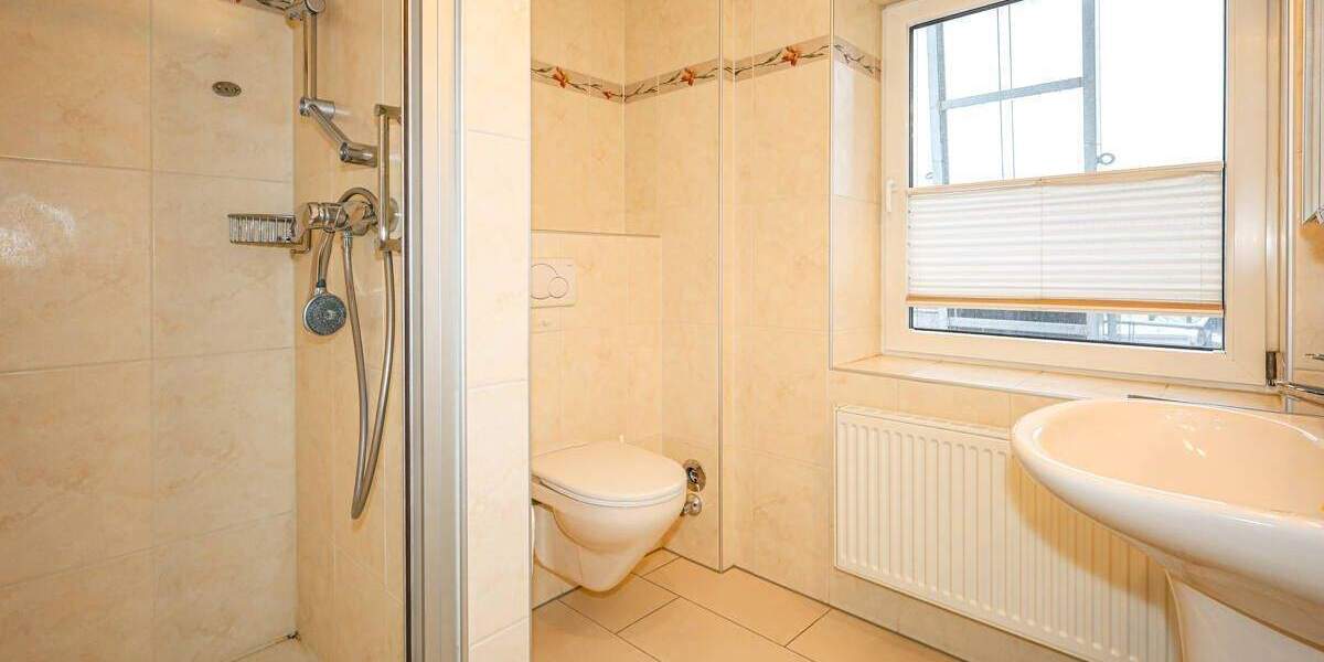 Etagenwohnung Langenfeld (Rheinland) / Immigrath Immigrath - 2 Zimmer, 74 m&sup2;, 289.000&euro; | Angebot:25689670