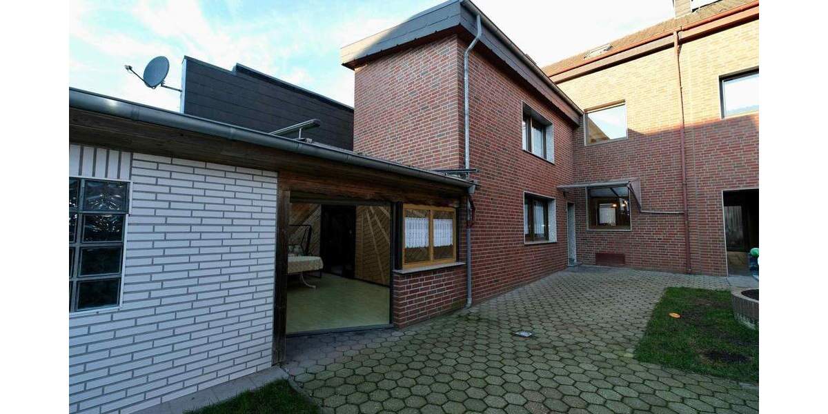 Reihenmittelhaus Viersen Dülken - 7 Zimmer, 205 m&sup2;, 249.000&euro; | Angebot:25744121