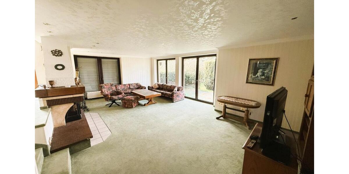 Einfamilienhaus Hückelhoven - 7 Zimmer, 210 m&sup2;, 490.000&euro; | Angebot:25992369