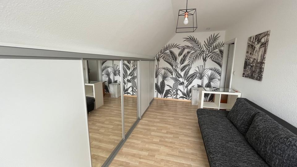 Etagenwohnung Düsseldorf Stadtbezirk 5 - 3 Zimmer, 91 m&sup2;, 1.450&euro; | Angebot:26329347